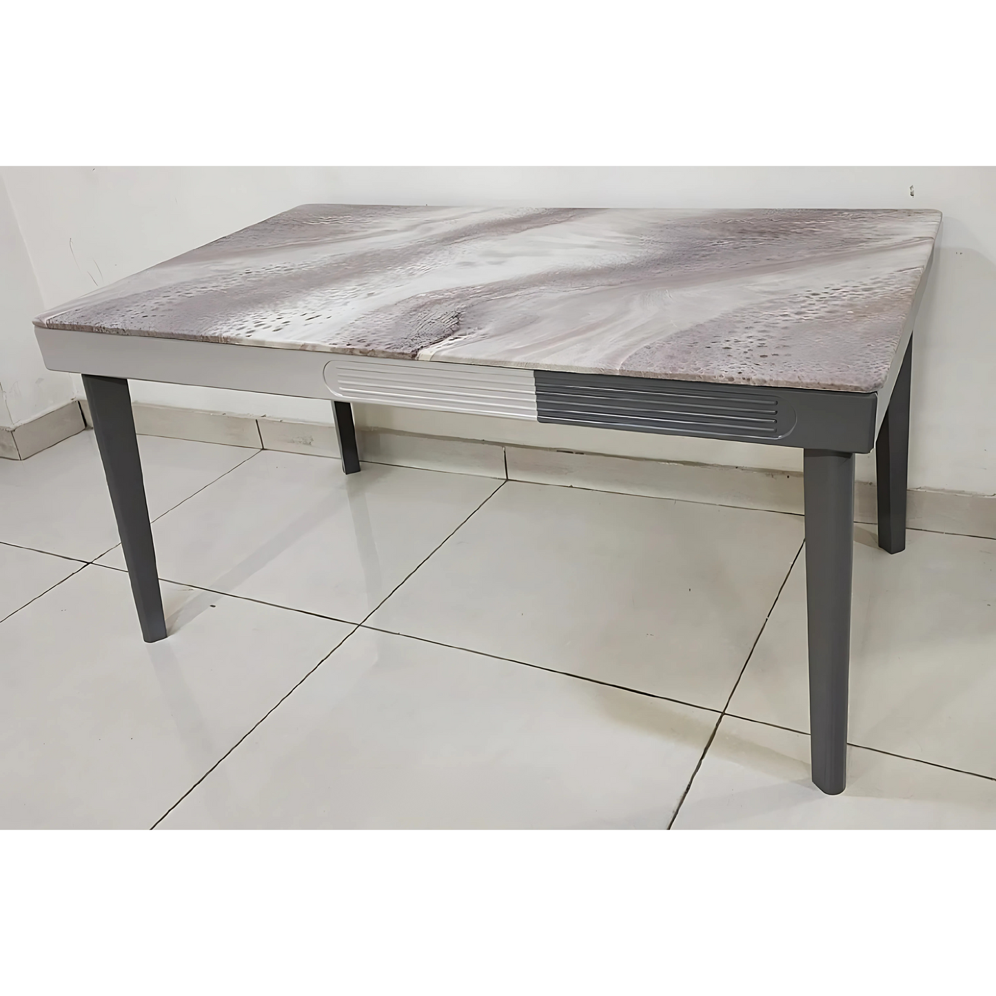 Eclipse Charm Dining Table