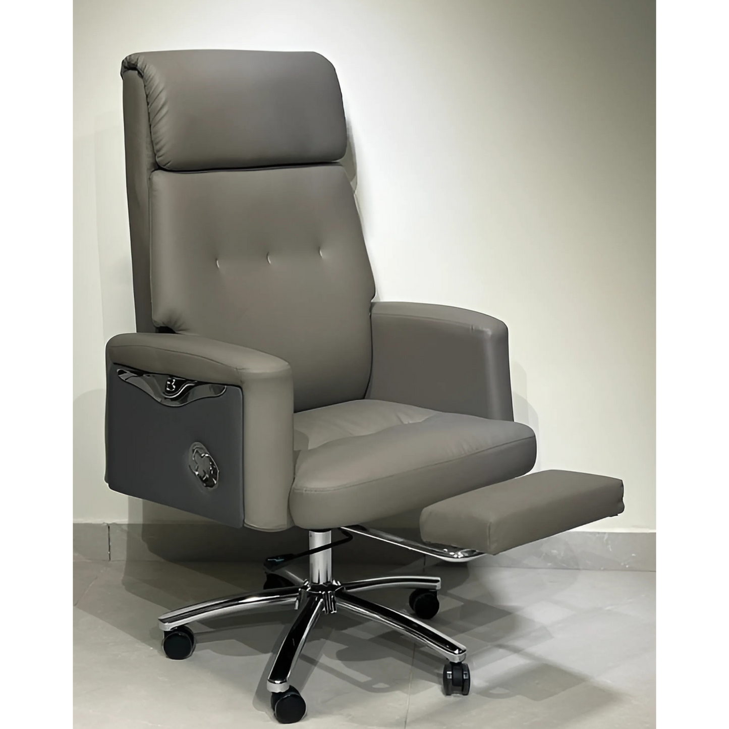 Luxury revolving chair