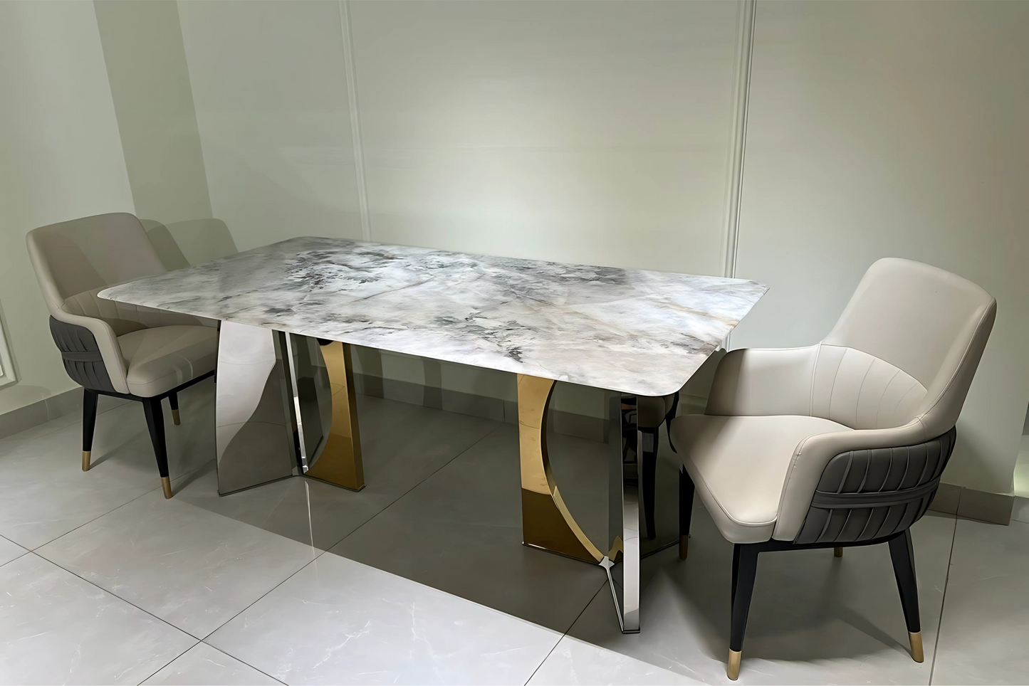 Solarius Dining Table