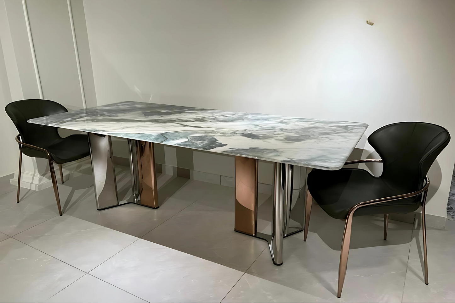 Trivella Dining Table
