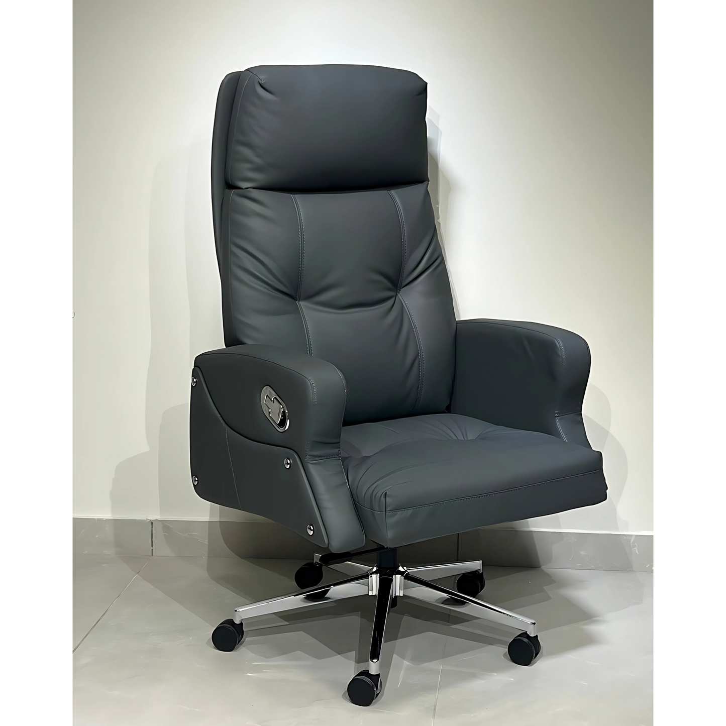 Zelaro Executive Boss Chair
