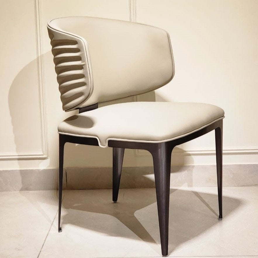 Eterna Curve Dining Chair