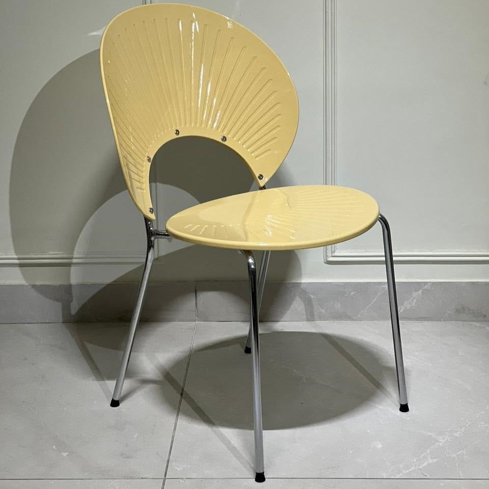 Arcus Shell Accent Chair