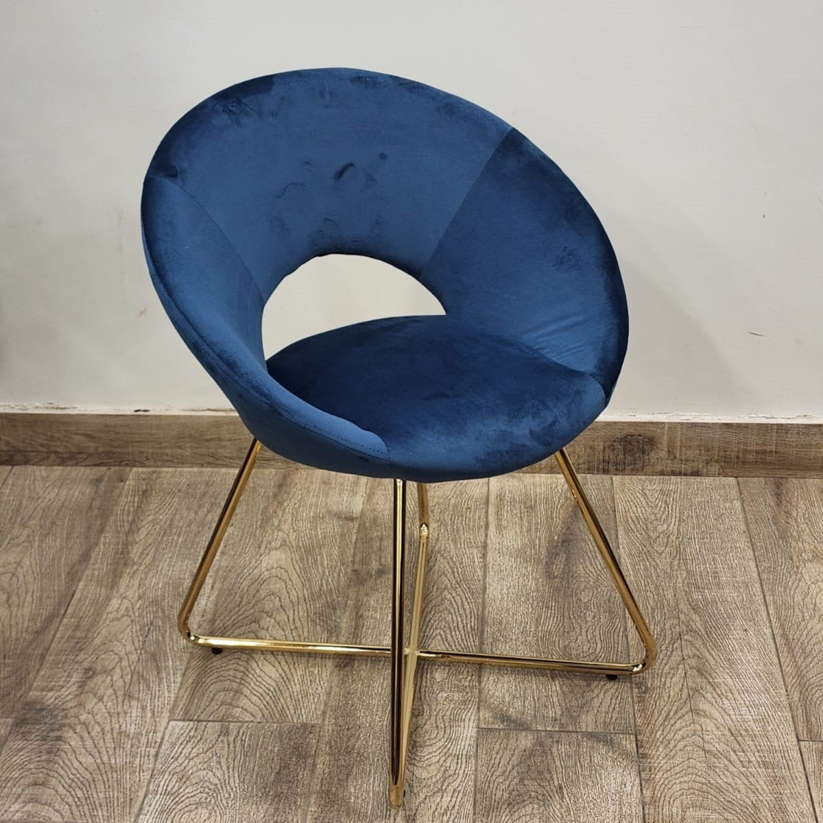 Astrae Grey Curve Accent Chair