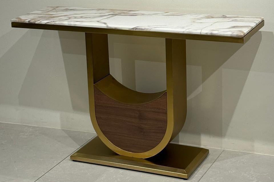 Arcadia Signature Console